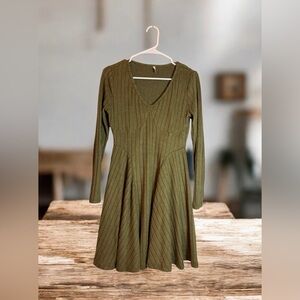 Halara NEW! 🌼 Ribbed Knit V-Neck Long Sleeve Flare Mini Dress | Olive Green | M
